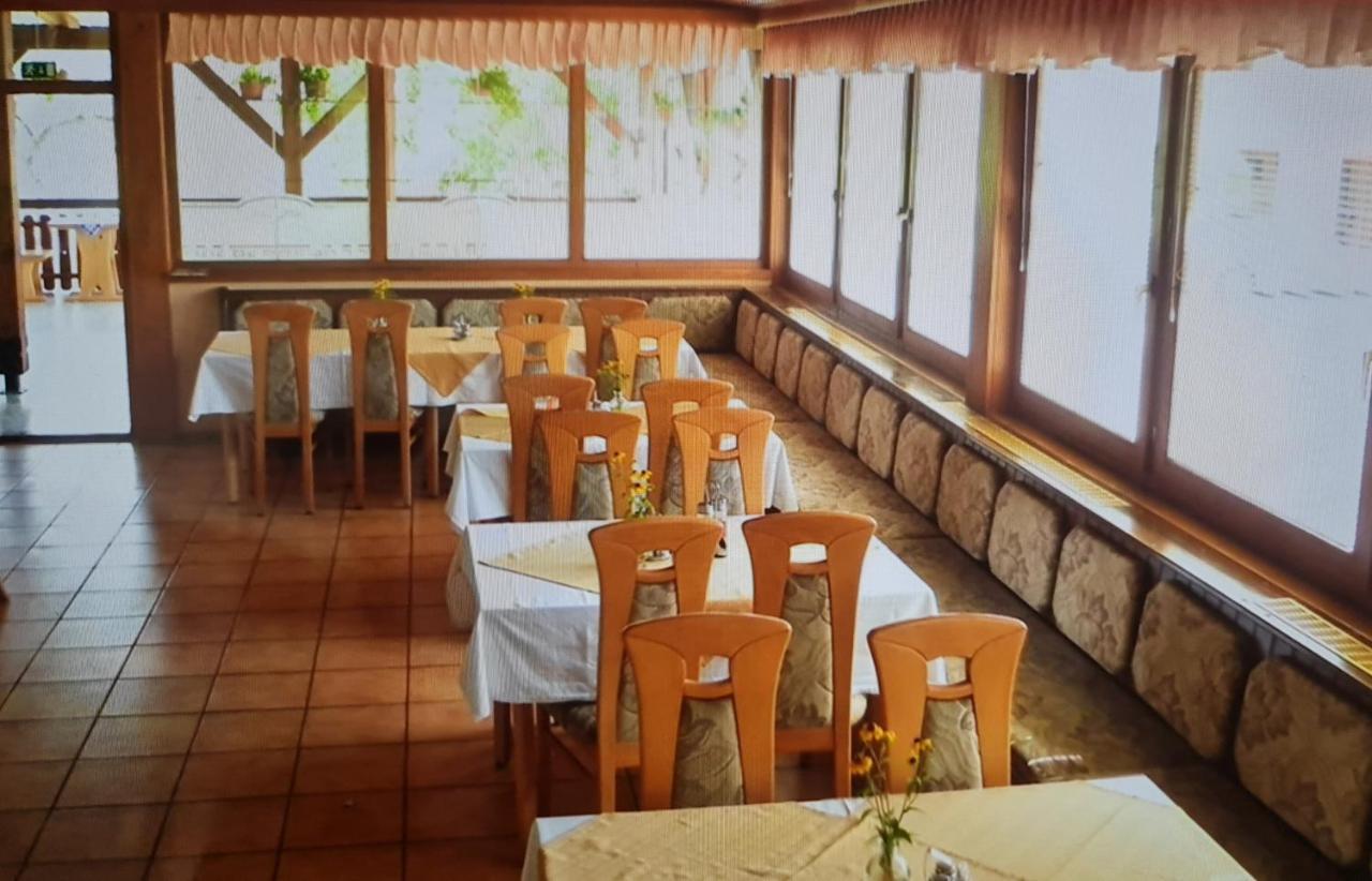 Pension Knafel Zirovnica Exterior photo